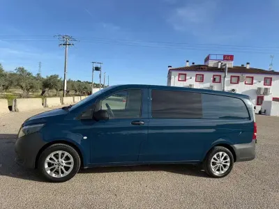 Usado Mercedes Vito 136 CV (100 kW) 2018 Azul Van