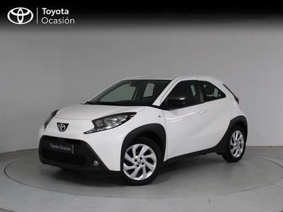 Usado Toyota Aygo X Play 72 CV (52 kW) 2024 Blanco SUV