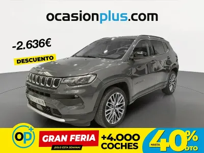 Usado Jeep Compass Limited 130 CV (95 kW) 2023 Gris SUV