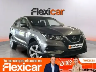 Usado Nissan Qashqai Acenta 115 CV (84 kW) 2021 Gris SUV