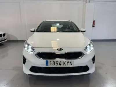 Usado Kia Ceed 116 CV (85 kW) 2019 Blanco Utilitario
