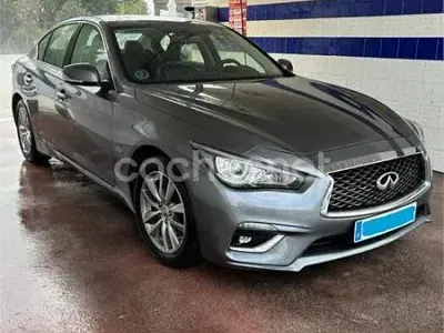 Usado Infiniti Q50 Premium 170 CV (125 kW) 2018 Gris / plata Berlina