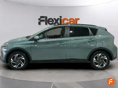 Usado Hyundai Bayon 84 CV (61 kW) 2023 Verde SUV