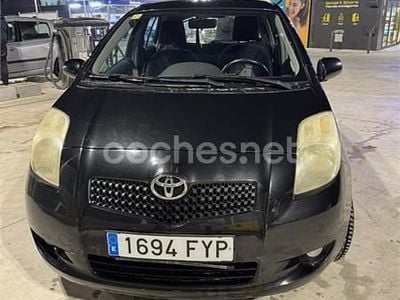 Negro Usado 2008 Toyota Yaris Berlina | 3000 € (Buen precio)