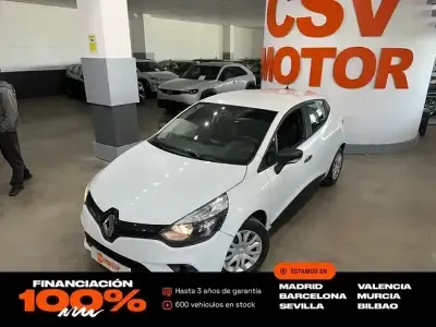 Używany Renault Clio V Business 101 KM (74 kW) 2020 Biały Hatchback