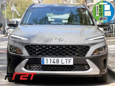 Usado Hyundai Kona 141 CV (103 kW) 2021 Gris / plata SUV