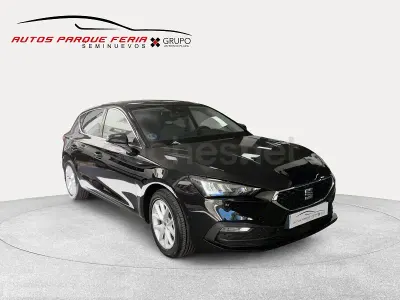 Käytetty Seat Leon Style 116 HP (85 kW) 2025 Musta Sedan