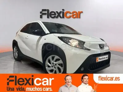 Usado Toyota Aygo X 72 CV (52 kW) 2024 Blanco SUV