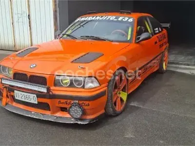 Usado BMW 325 170 CV (125 kW) 1992 Naranja Berlina