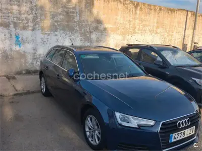 Usado Audi A4 122 CV (89 kW) 2017 Azul Familiar