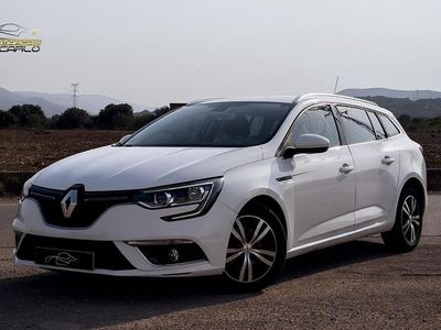 Blanco Usado 2017 Renault Mégane GrandTour Business Familiar | 12.900 € (Caro)