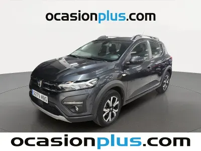Usado Dacia Sandero Comfort 91 CV (66 kW) 2022 Gris Utilitario