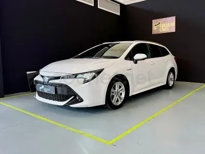 Usado Toyota Corolla Business Edition 122 CV (89 kW) 2021 Blanco Familiar