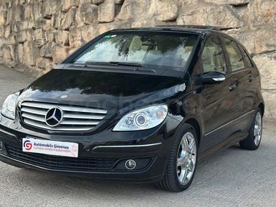 Usado Mercedes B200 193 CV (141 kW) 2006 Negro Monovolumen