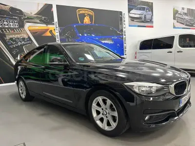 Usado BMW 318 Gran Turismo 143 CV (105 kW) 2015 Negro Berlina