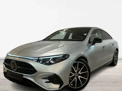 Usado Mercedes CLA180 136 CV (100 kW) 2026 Gris / plata Berlina