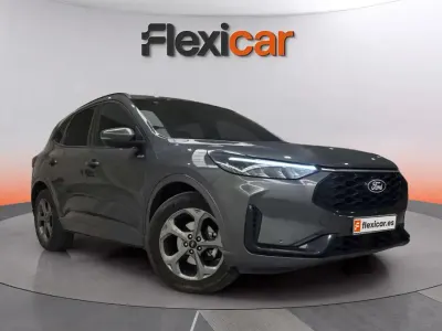 Usado Ford Kuga ST-Line 150 CV (110 kW) 2025 Gris SUV