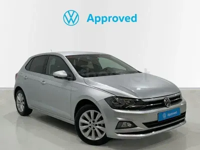 Usado VW Polo Sportline 95 CV (69 kW) 2017 Gris / plata Berlina