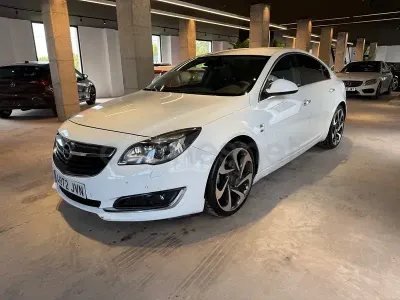 Usado Opel Insignia Excellence 136 CV (100 kW) 2016 Blanco Berlina
