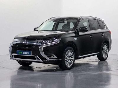 Usado Mitsubishi Outlander P-HEV 224 CV (164 kW) 2021 Negro SUV
