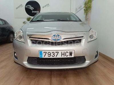 Toyota Auris Hybrid