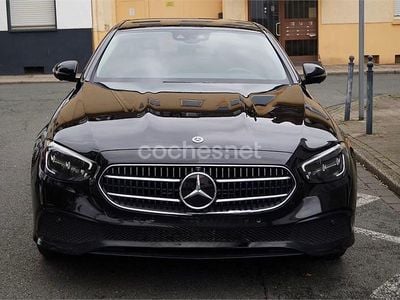 Usado Mercedes E300 320 CV (235 kW) 2023 Negro Berlina