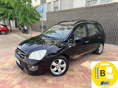 Usado Kia Carens 140 CV (102 kW) 2009 Negro Monovolumen