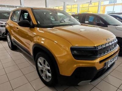 Begagnad Jeep Avenger Altitude 101 HK (74 kW) 2024 Gul SUV