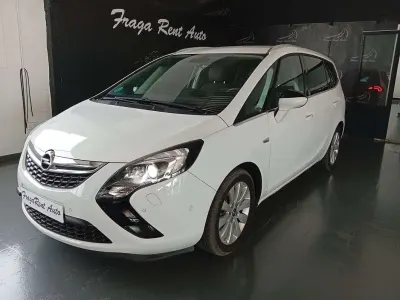 Usado Opel Zafira Tourer Selective 136 CV (100 kW) 2016 Monovolumen