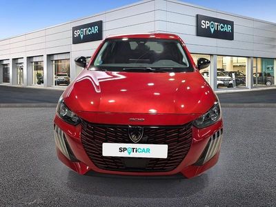Usado Peugeot 208 Allure 111 CV (81 kW) 2025 Rojo Utilitario
