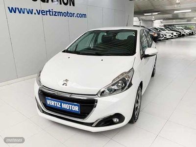 Usado Peugeot 208 Active 83 CV (61 kW) 2019 Blanco Utilitario