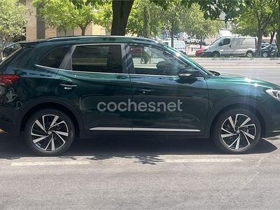 Usado MG ZS Luxury 197 CV (144 kW) 2025 Verde SUV