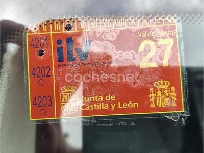 Usado Mercedes C220 Elegance 170 CV (125 kW) 2008 Gris / plata Berlina