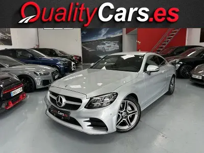 Usado Mercedes C200 184 CV (135 kW) 2020 Gris / plata Coupe