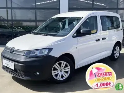 Usado VW Caddy 122 CV (89 kW) 2021 Blanco Monovolumen