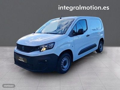 Usado Peugeot Partner 102 CV (75 kW) 2022 Blanco Monovolumen