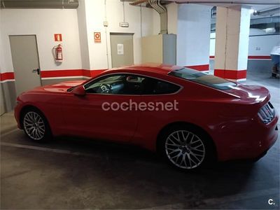 Usado Ford Mustang Fastback 314 CV (230 kW) 2015 Rojo Coupe