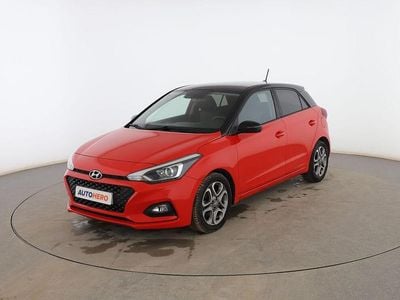 Usado Hyundai i20 100 CV (73 kW) 2019 Rojo Utilitario