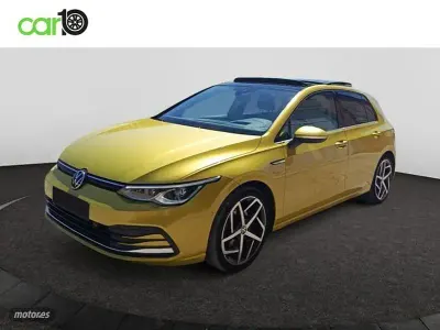Usado VW Golf VIII Style 149 CV (109 kW) 2021 Amarillo Berlina