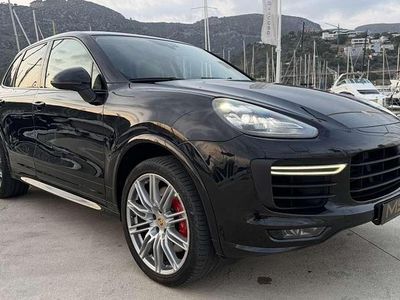 Usado Porsche Cayenne Turbo 520 CV (382 kW) 2016 Negro SUV