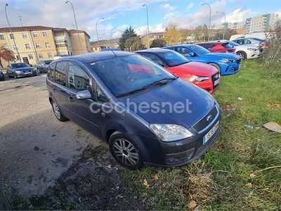 Usado Ford C-MAX Ghia 145 CV (106 kW) 2004 Gris / plata Monovolumen