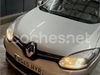 Usado Renault Mégane Business 110 CV (80 kW) 2014 Gris / plata Berlina