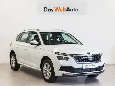 Usado Skoda Kamiq Ambition 110 HP (80 kW) 2022 Branco SUV