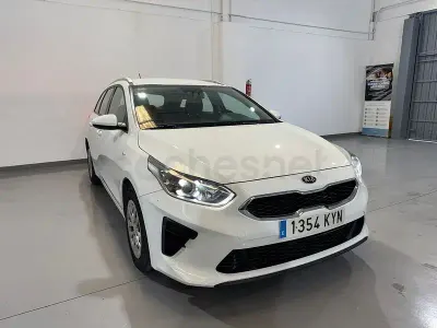 Usado Kia Ceed 115 CV (84 kW) 2019 Blanco Utilitario