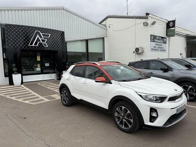 Usado Kia Stonic 100 CV (73 kW) 2019 Blanco SUV