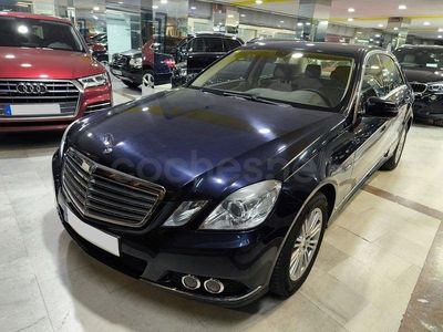 Usado Mercedes E220 Elegance 170 CV (125 kW) 2009 Azul Berlina