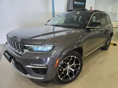 Usado Jeep Grand Cherokee Summit 381 CV (280 kW) 2024 Gris / plata SUV