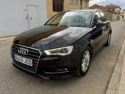 Usado Audi A3 Advanced 110 CV (80 kW) 2015 Negro Berlina