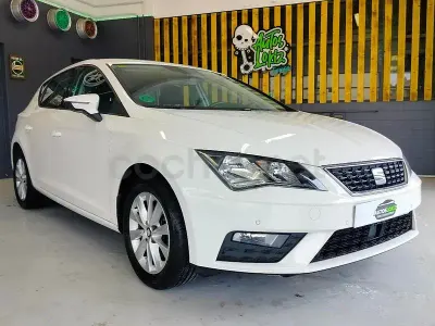 Usado Seat Leon Style 115 CV (84 kW) 2020 Blanco Berlina
