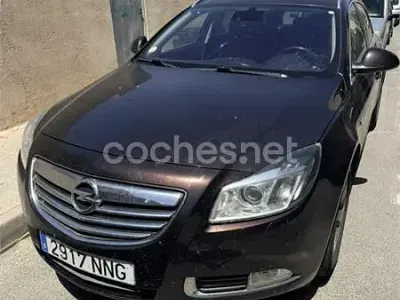 Usado Opel Insignia Excellence 130 CV (95 kW) 2013 Marrón Familiar